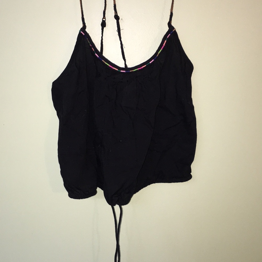 🌻 Black crop top